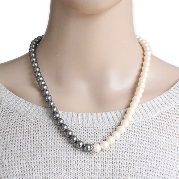 Vintage Monet Faux Pearl Beaded Necklace Half and Half Two Tone Bead - Picture 1 of 7